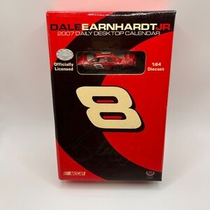 Dale Earnhardt Jr 2007 Daily Desktop Calendar with 1:64 Diecast Car